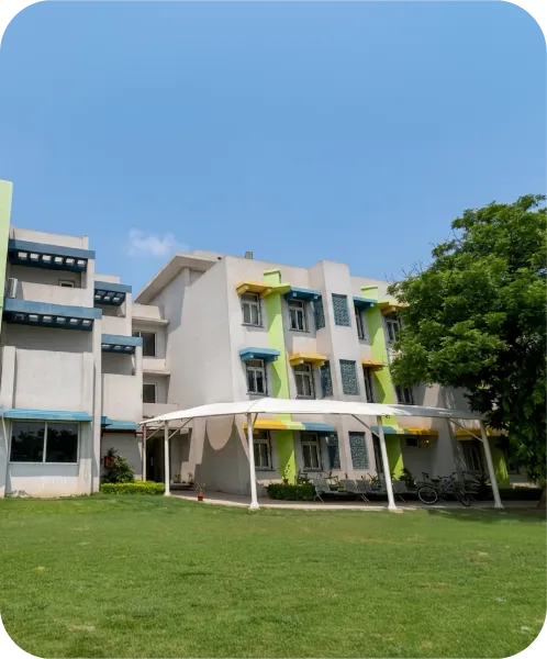 Premium Boarding Facilities Nestled in Nature